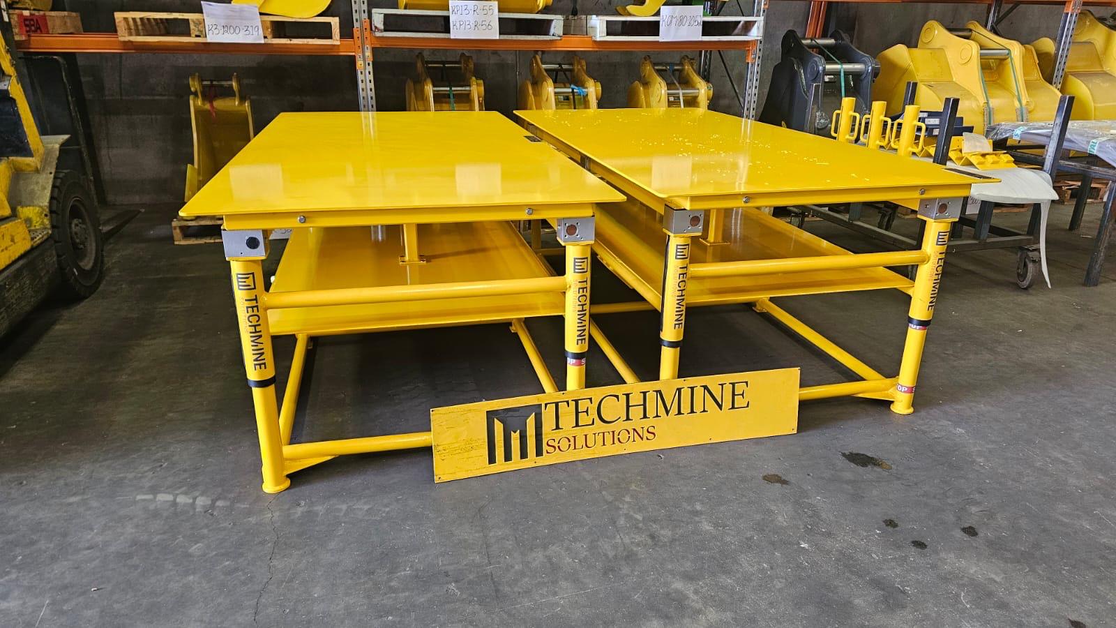 Adjustable Workbench thumbnail