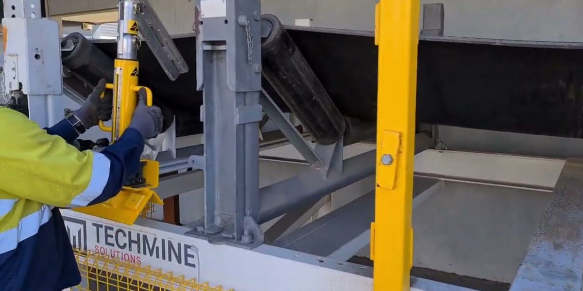 Techmine Wing Lifter