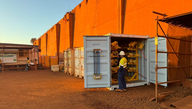 5S container in use